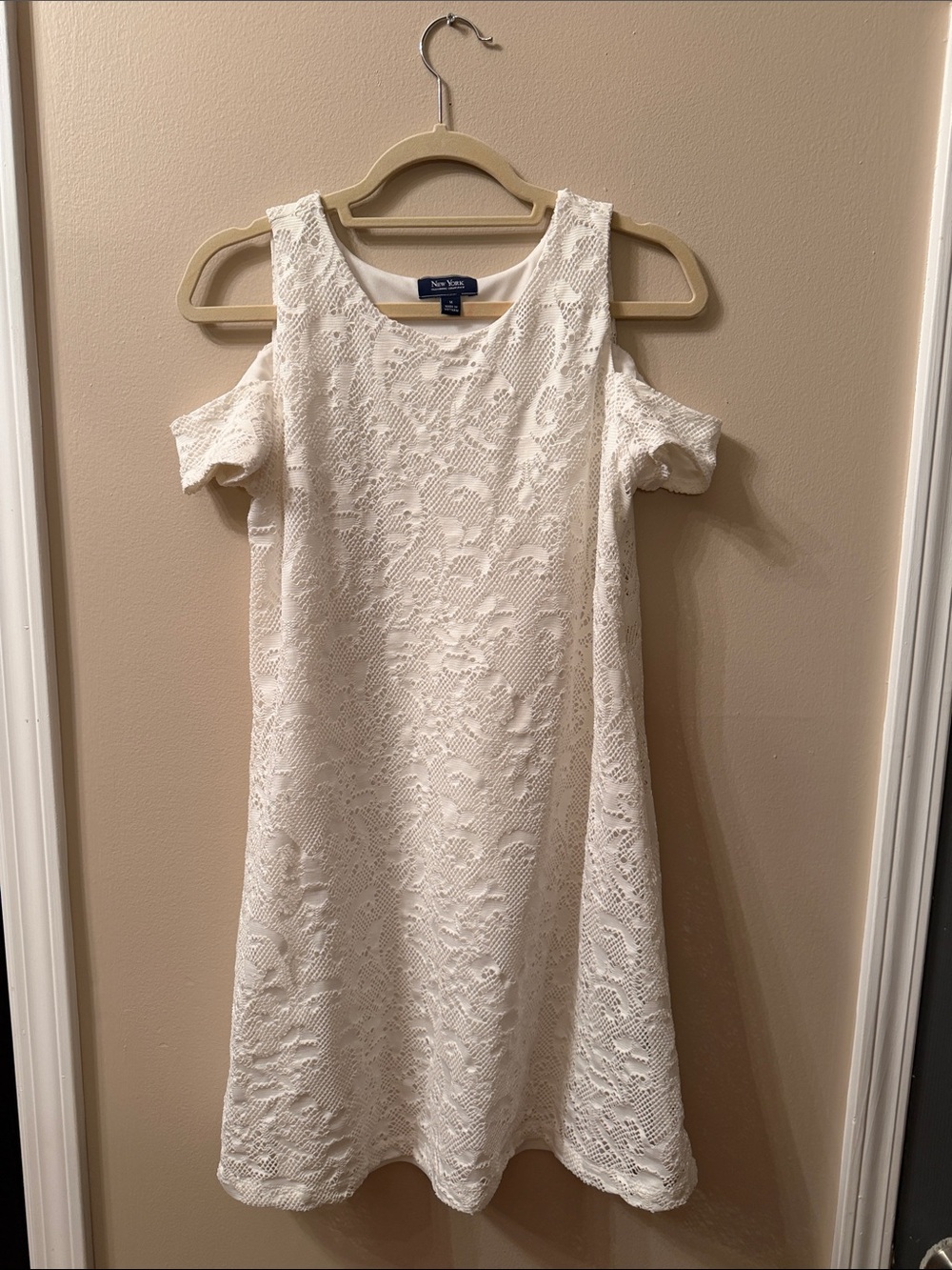 New York & Company Cream Lace Cold-Shoulder Shift Dress